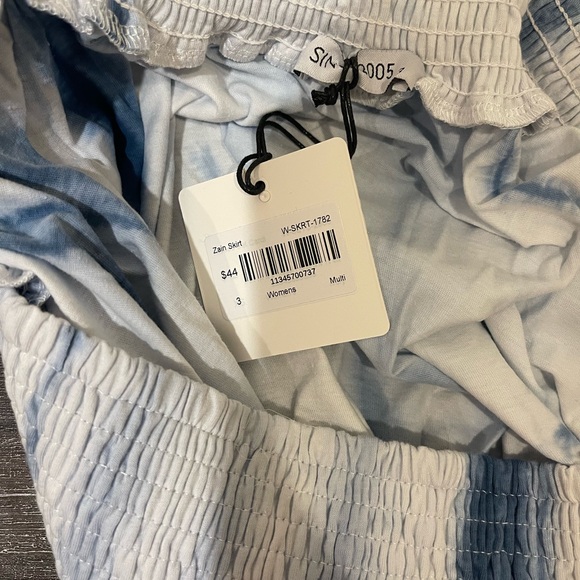 NWT Blue and white tie dye 3x stretchy tiered maxi skirt Elastic waist - Picture 4 of 7